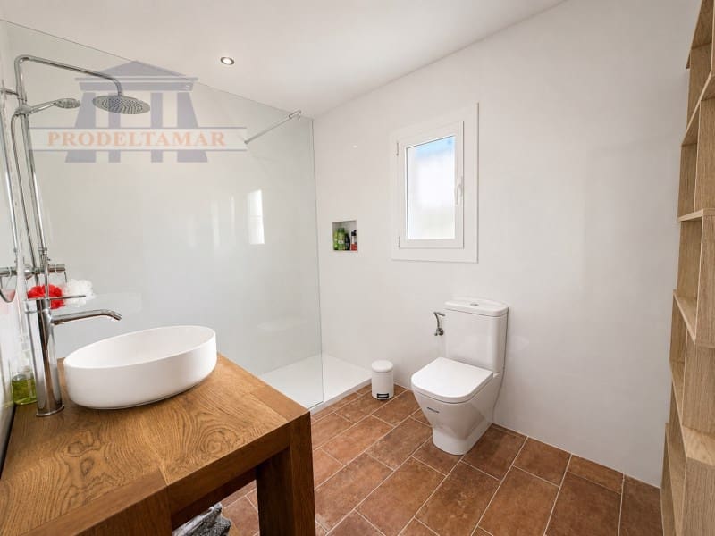 4 bedroom Finca/Country House for sale in L'Ampolla with pool - € 530,000 (Ref: 9954875)
