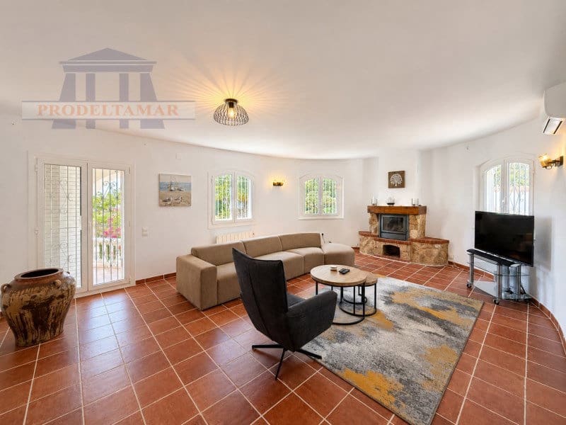 4 sovrum Finca/Hus på landet till salu i L'Ampolla med pool - 530 000 € (Ref: 9954875)