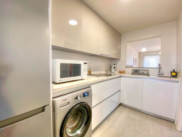 2 makuuhuone Huoneisto vuokrattavana paikassa Benajarafe, Vélez-Málaga mukana uima-altaan 
autotalli - 1 100 € (Ref: 10040682)
