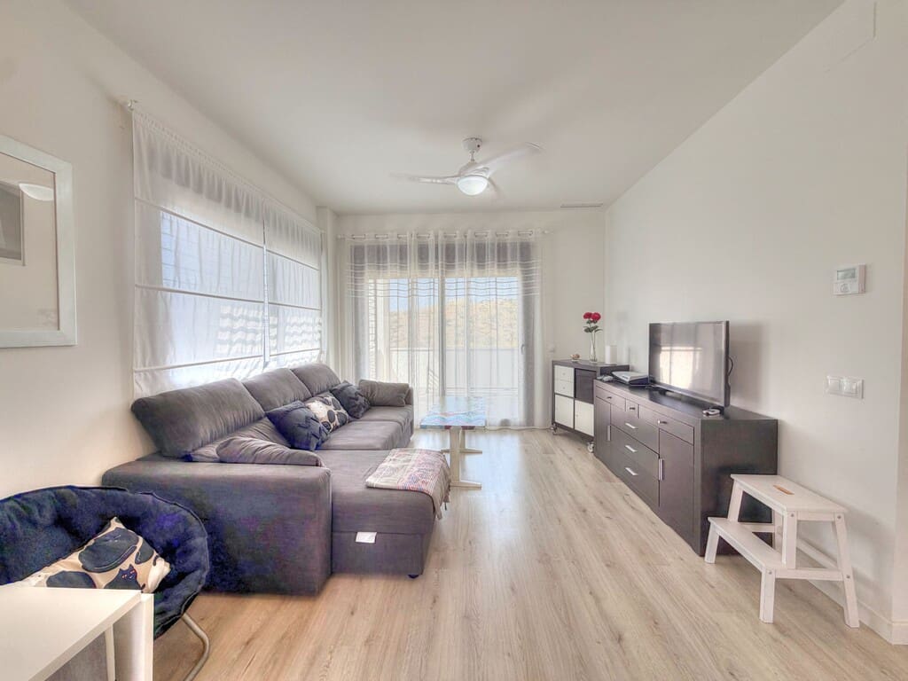 2 soverom Leilighet til leie i Benajarafe med svømmebasseng garasje - € 950 (Ref: 10061352)
