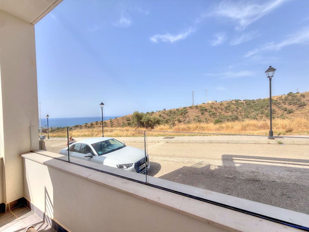 2 soverom Leilighet til leie i Benajarafe med svømmebasseng garasje - € 950 (Ref: 10061352)