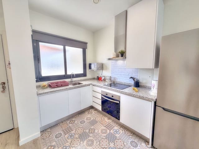 2 soverom Leilighet til leie i Benajarafe, Vélez-Málaga med svømmebasseng garasje - € 950 (Ref: 10061352)