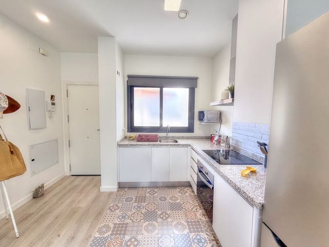 2 soverom Leilighet til leie i Benajarafe, Vélez-Málaga med svømmebasseng garasje - € 950 (Ref: 10061352)