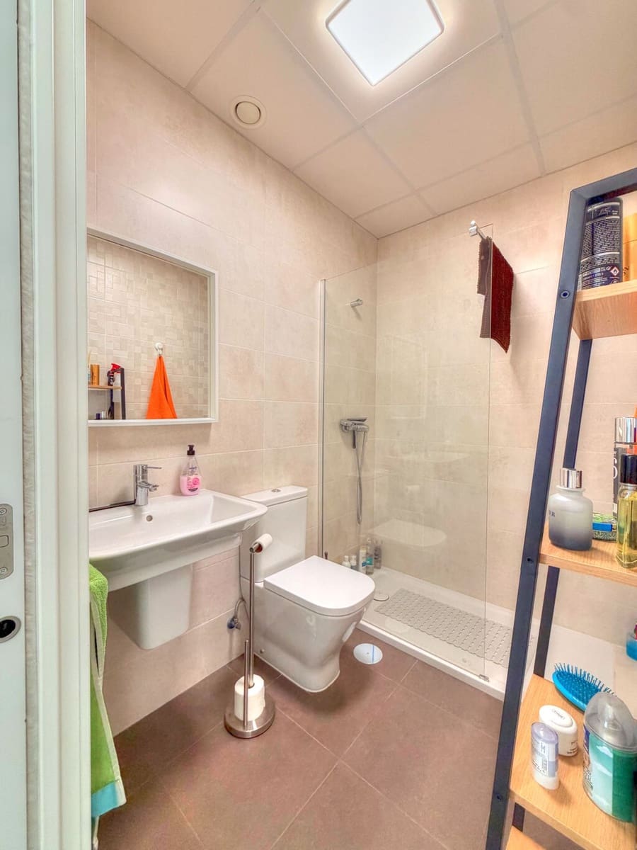 2 soverom Leilighet til leie i Benajarafe med svømmebasseng garasje - € 950 (Ref: 10061352)