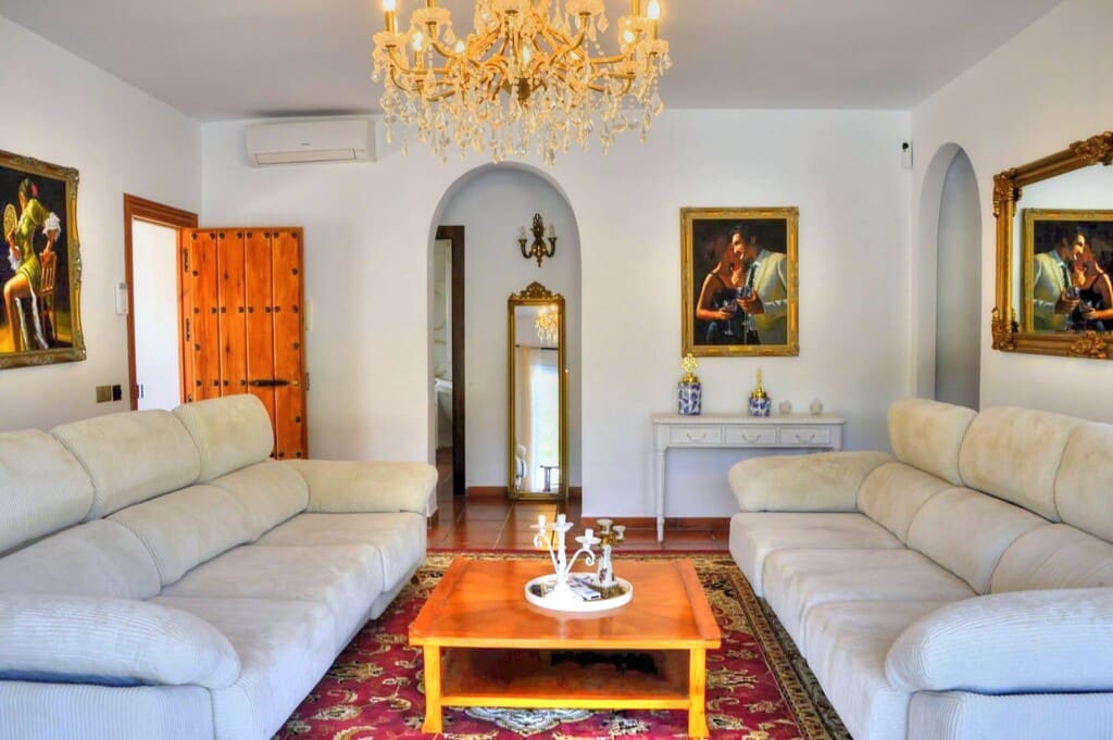 2 sovrum Villa att hyra i Alcaucin med pool garage - 1 300 € (Ref: 10128121)