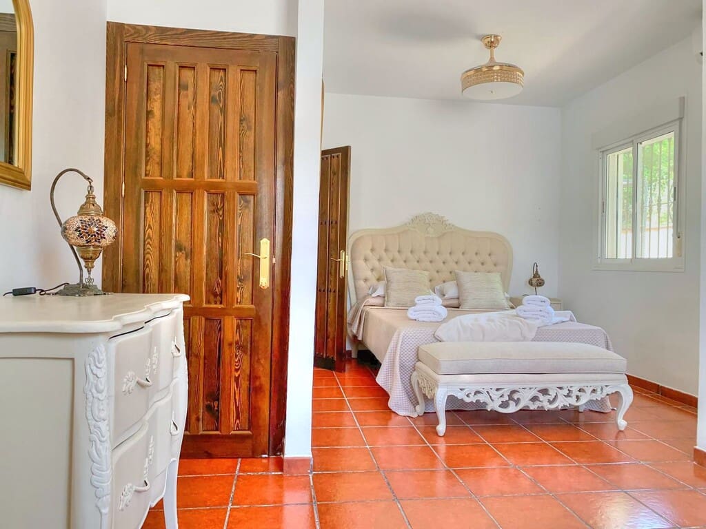 2 sovrum Villa att hyra i Alcaucin med pool garage - 1 300 € (Ref: 10128121)