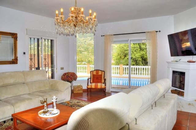 2 sovrum Villa att hyra i Alcaucín med pool garage - 1 300 € (Ref: 10128121)