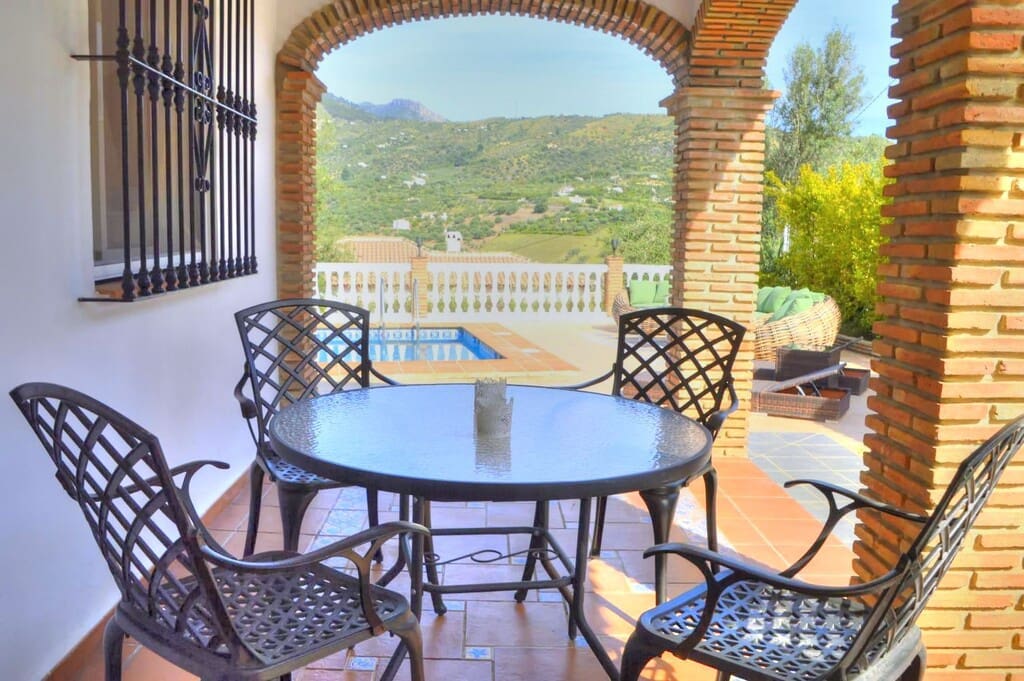 2 sovrum Villa att hyra i Alcaucin med pool garage - 1 300 € (Ref: 10128121)