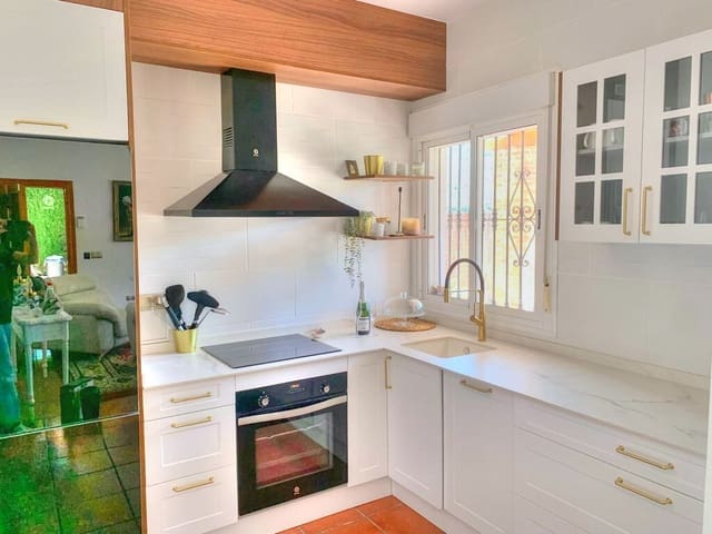 2 sovrum Villa att hyra i Alcaucín med pool garage - 1 300 € (Ref: 10128121)