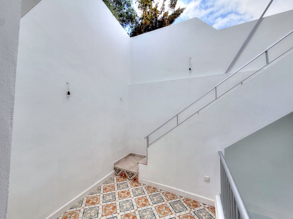 5 slaapkamer Huis te koop in Competa met garage - € 350.000 (Ref: 10148343)