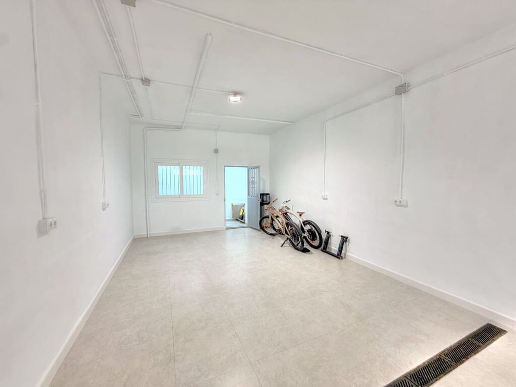 5 slaapkamer Huis te koop in Competa met garage - € 350.000 (Ref: 10148343)