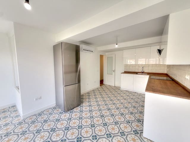 5 slaapkamer Huis te koop in Cómpeta met garage - € 350.000 (Ref: 10148343)