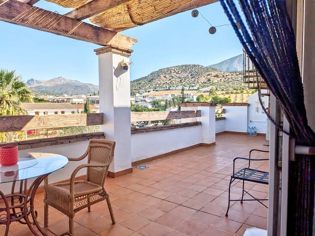 2 soveværelse Penthouse til leje i Viñuela med swimmingpool garage - € 950 (Ref: 10159109)