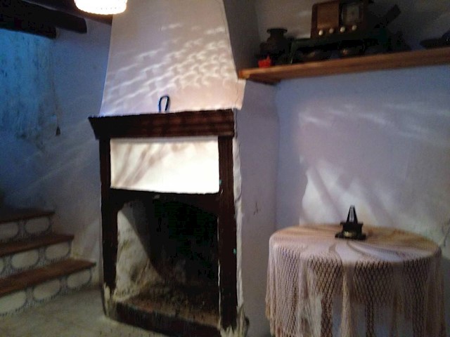 Rudere in vendita in La Zubia, Cútar - 78.000 € (Rif: 1968287)