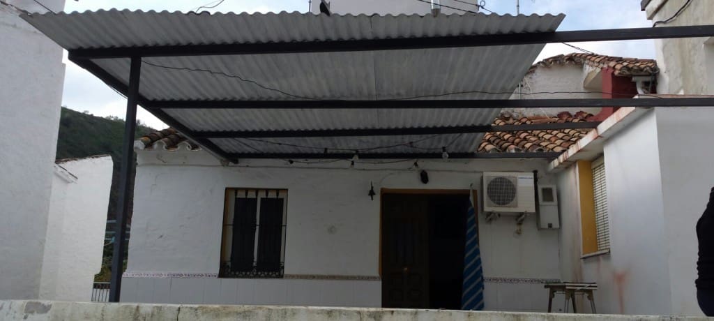 Ruin til salg i La Zubia - € 78.000 (Ref: 1968287)