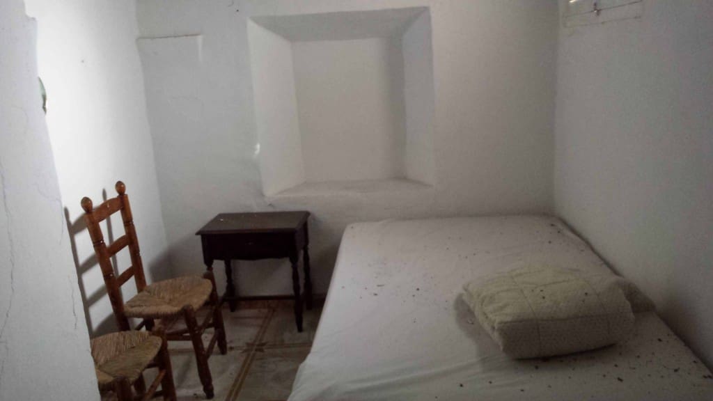 Ruin til salg i La Zubia - € 78.000 (Ref: 1968287)