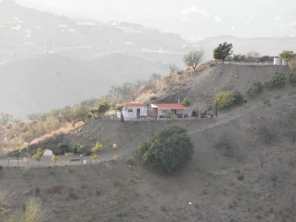 Grunde uden byggetilladelser til salg i Canillas de Aceituno - € 470.000 (Ref: 1968294)