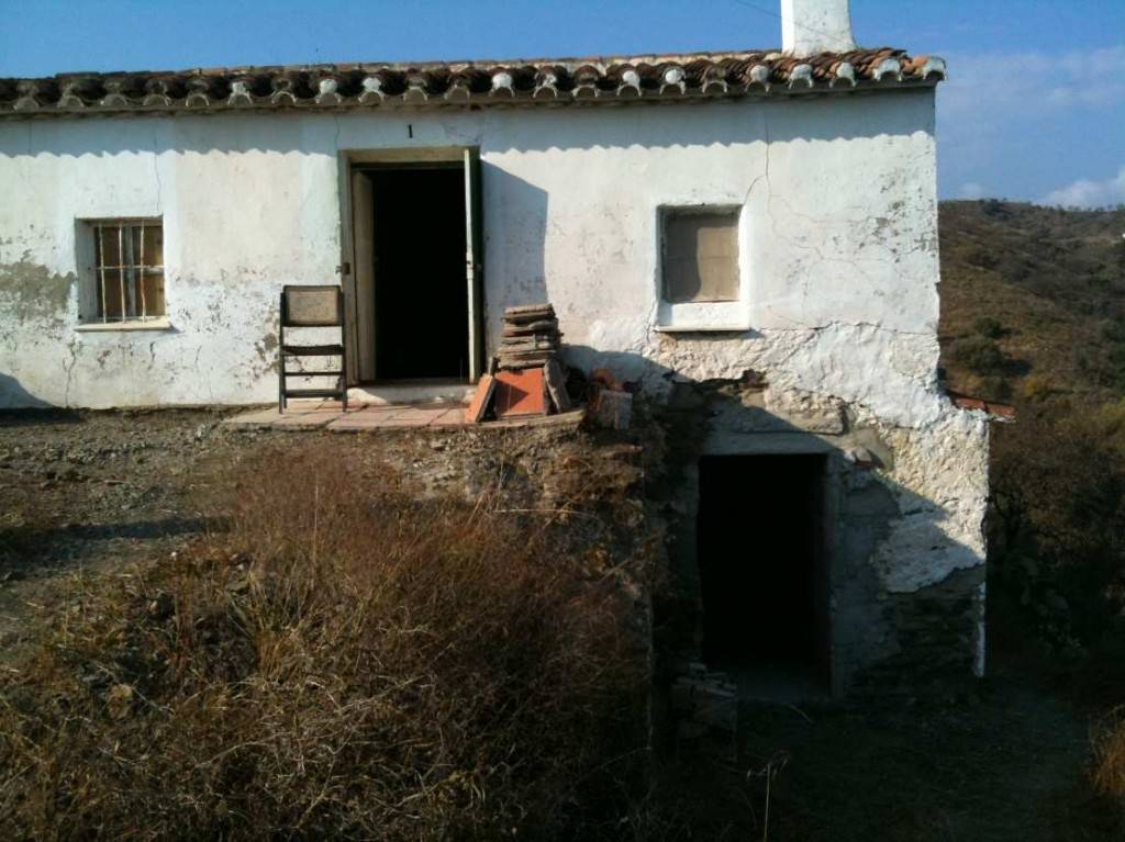 3 bedroom Finca/Country House for sale in Triana, VélezMálaga € 63,000 (Ref 1968470)