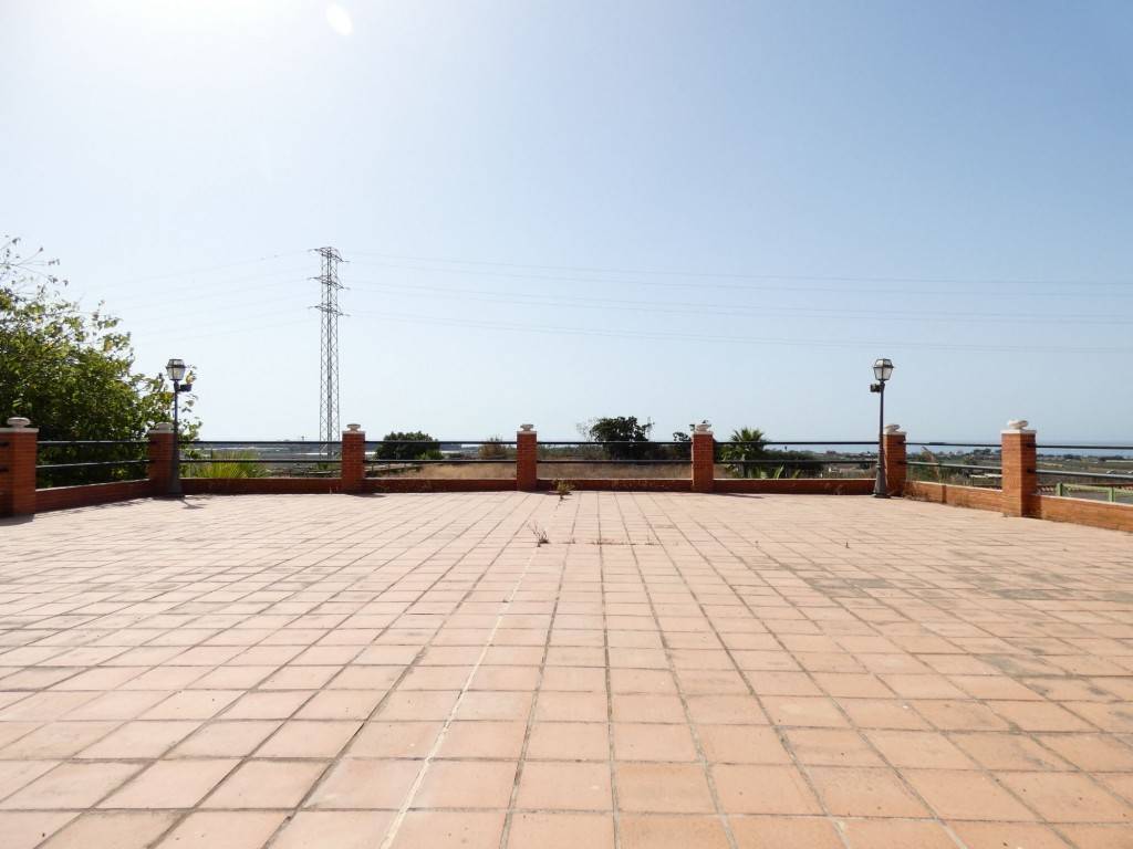 12 sovrum Finca/Hus på landet till salu i Almayate - 3 000 000 € (Ref: 3576715)