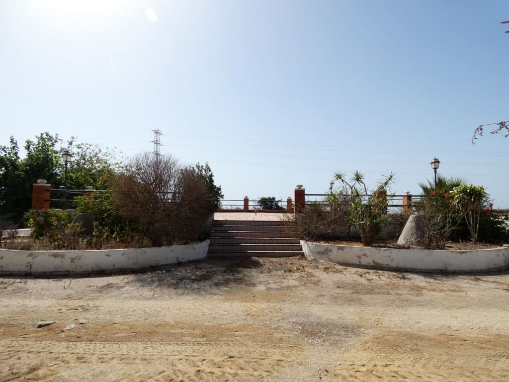 12 sovrum Finca/Hus på landet till salu i Almayate - 3 000 000 € (Ref: 3576715)