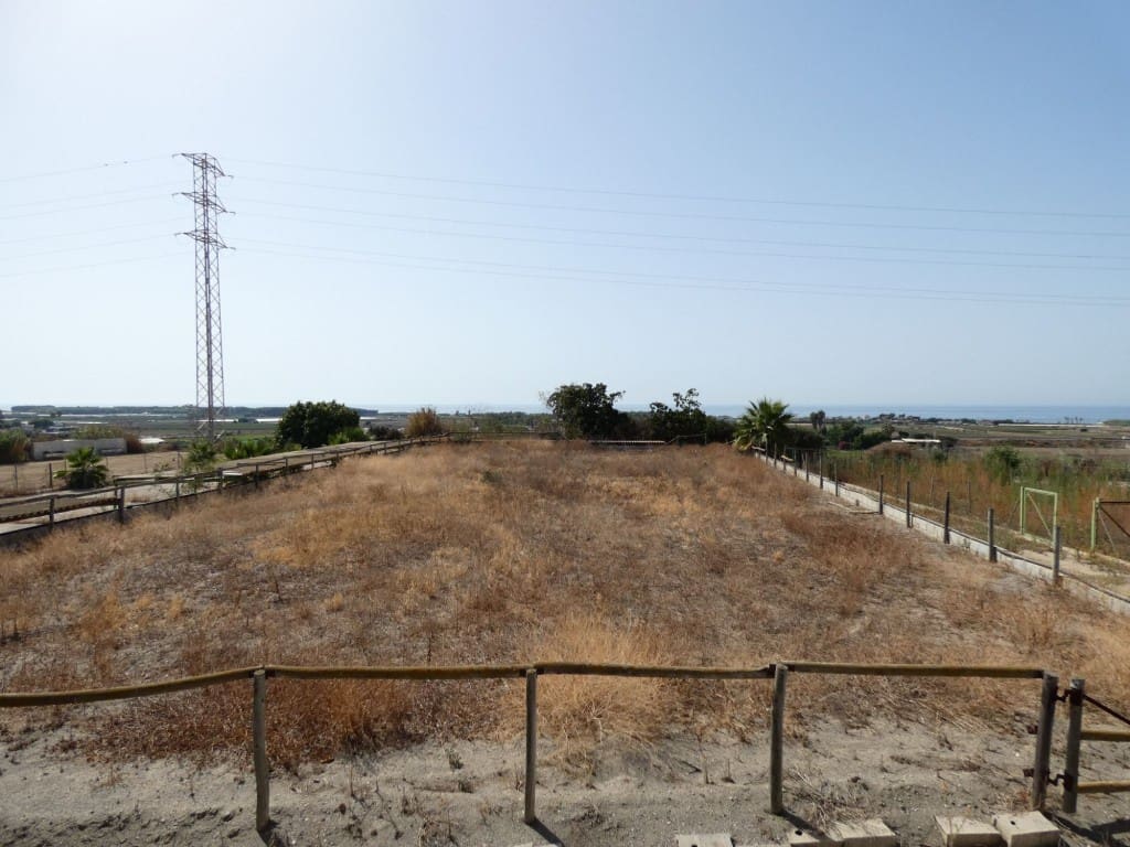 12 sovrum Finca/Hus på landet till salu i Almayate - 3 000 000 € (Ref: 3576715)