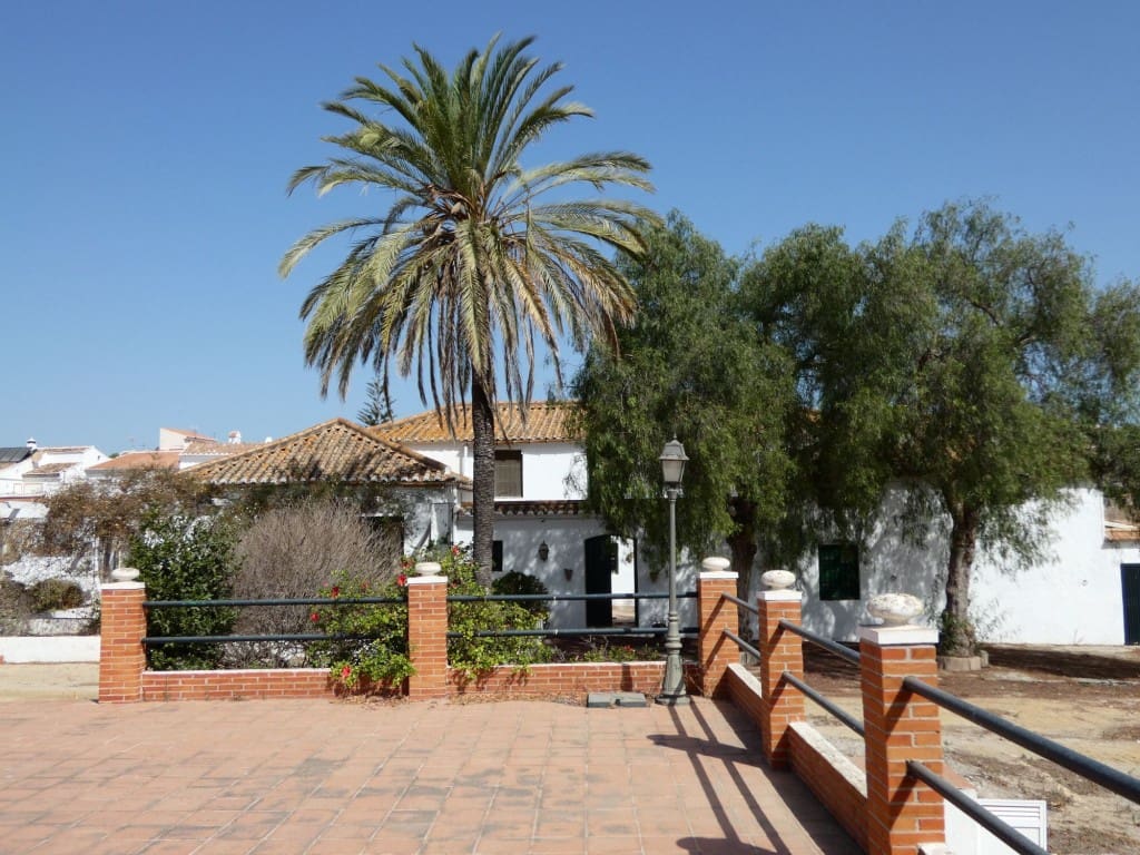 12 sovrum Finca/Hus på landet till salu i Almayate - 3 000 000 € (Ref: 3576715)