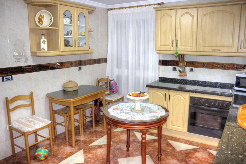 7 bedroom Townhouse for sale in Casarabonela - € 637,000 (Ref: 3577911)