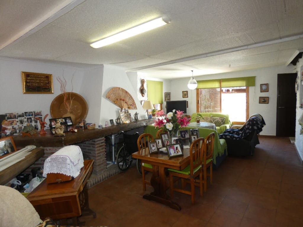 9 soverom Restaurant/Bar til salgs i Alcaucin - € 649 000 (Ref: 3771106)