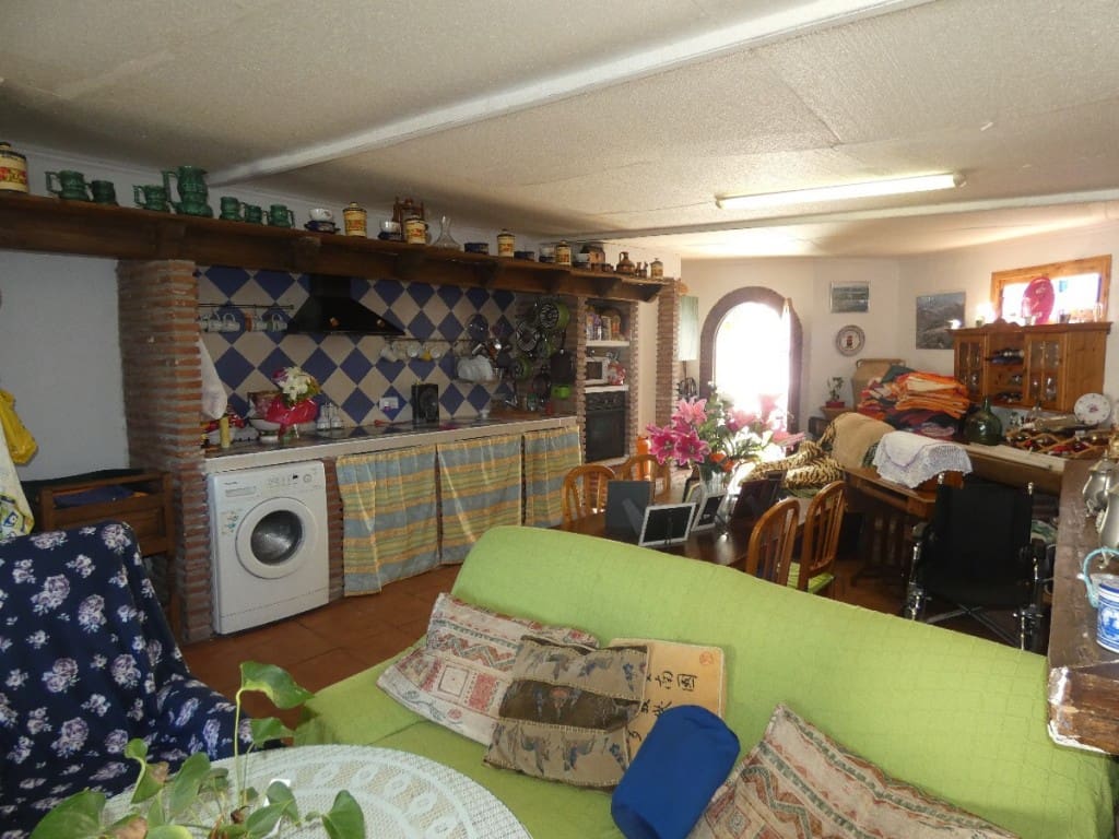 9 soverom Restaurant/Bar til salgs i Alcaucin - € 649 000 (Ref: 3771106)