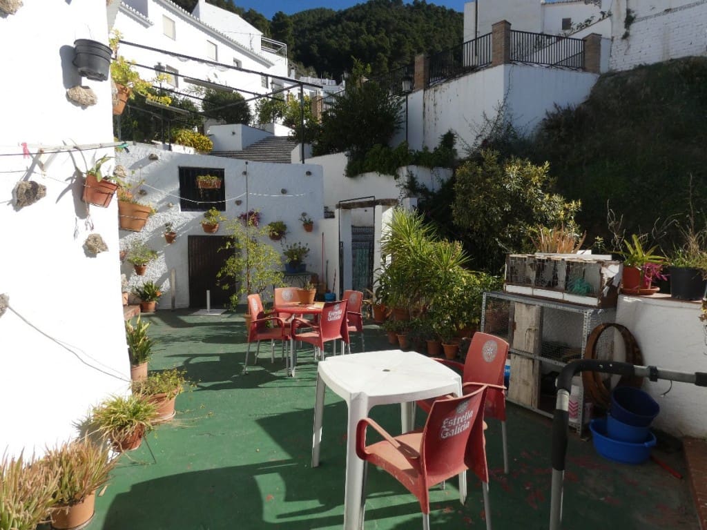 9 soverom Restaurant/Bar til salgs i Alcaucin - € 649 000 (Ref: 3771106)