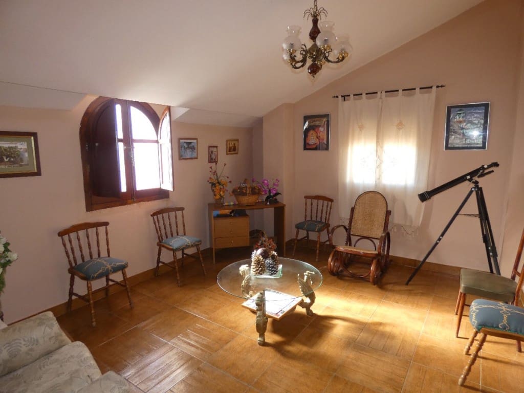 9 soverom Restaurant/Bar til salgs i Alcaucin - € 649 000 (Ref: 3771106)