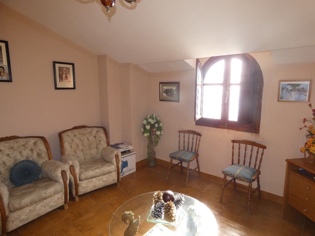 9 soverom Restaurant/Bar til salgs i Alcaucin - € 649 000 (Ref: 3771106)