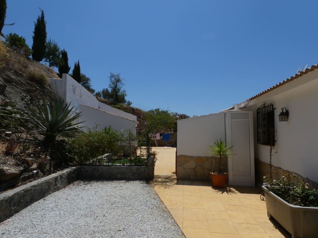 4 sovrum Finca/Hus på landet till salu i El Borge med pool - 399 000 € (Ref: 4045844)