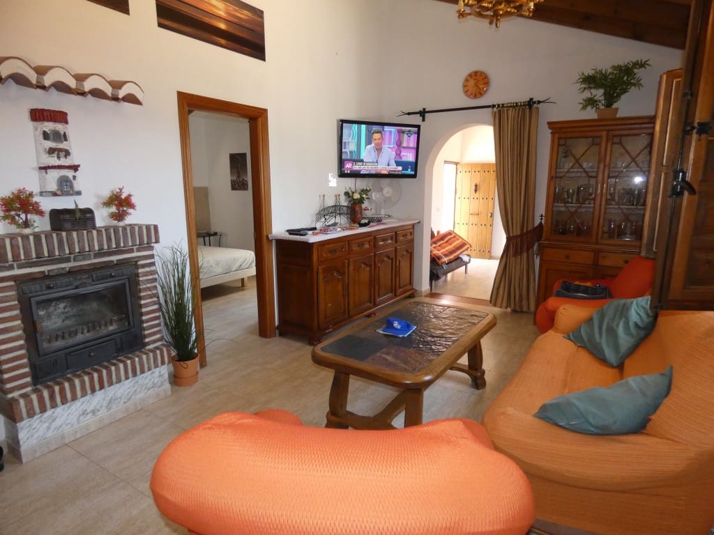 4 sovrum Finca/Hus på landet till salu i El Borge med pool - 399 000 € (Ref: 4045844)