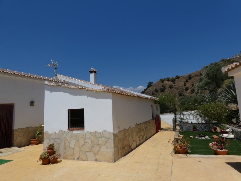 4 sovrum Finca/Hus på landet till salu i El Borge med pool - 399 000 € (Ref: 4045844)