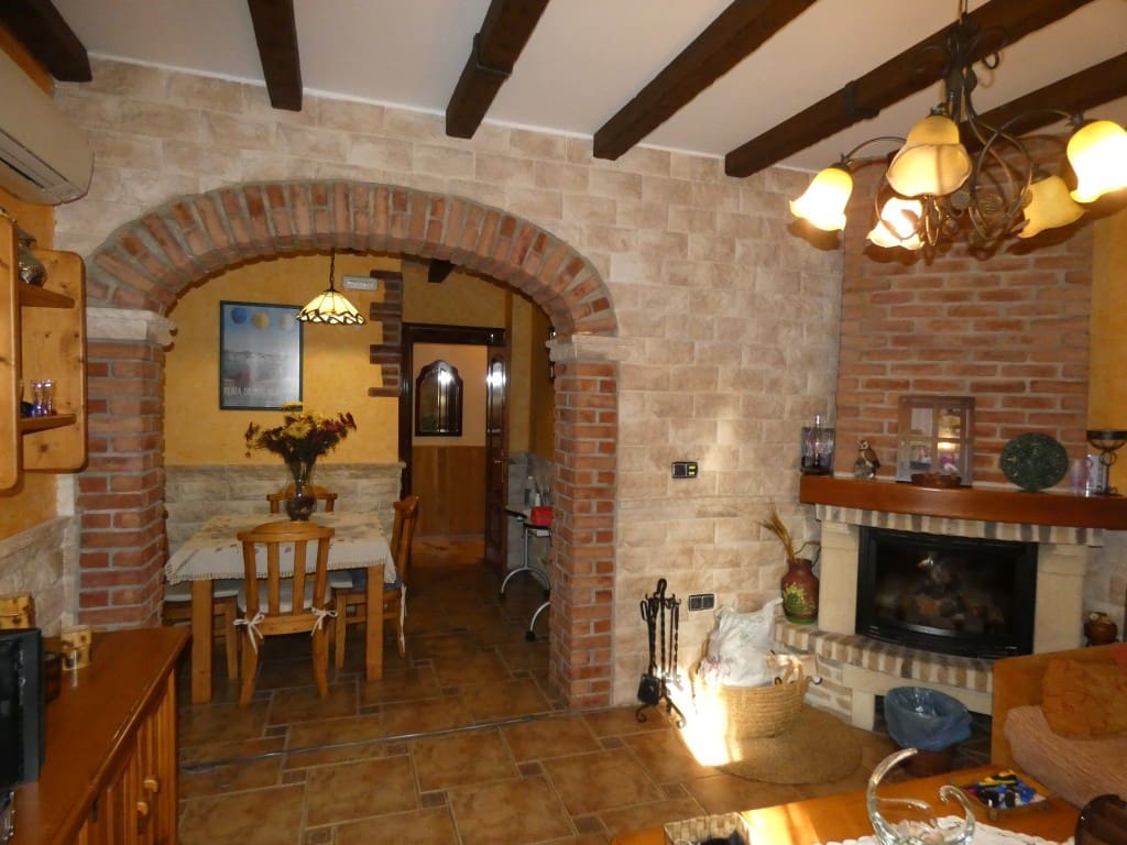 5 makuuhuone Huvila myytävänä paikassa Alhaurin de la Torre mukana uima-altaan 
autotalli - 850 000 € (Ref: 4235182)