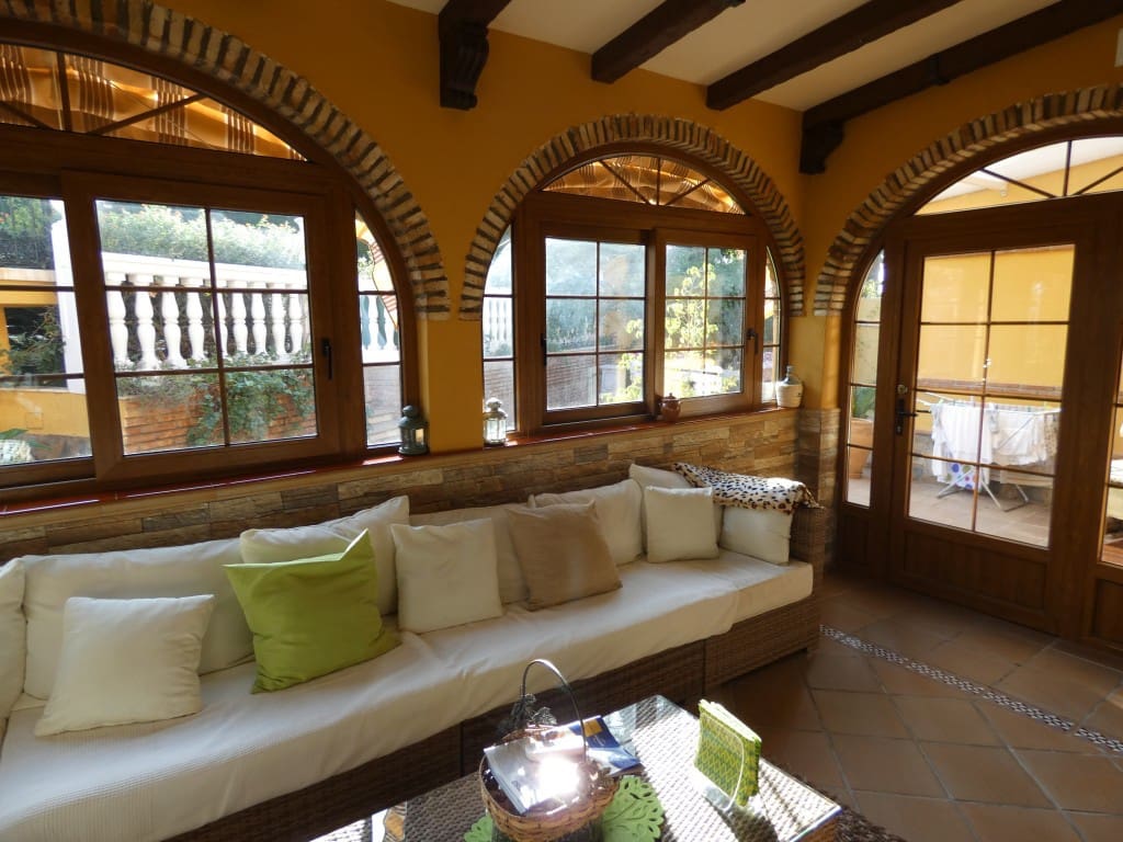 5 makuuhuone Huvila myytävänä paikassa Alhaurin de la Torre mukana uima-altaan 
autotalli - 850 000 € (Ref: 4235182)