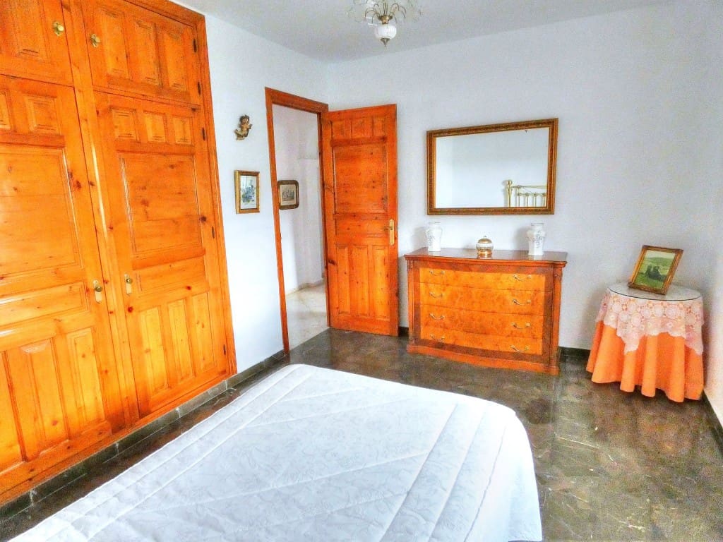 3 soveværelse Finca/Landehus til salg i Benajarafe med garage - € 365.000 (Ref: 4419057)