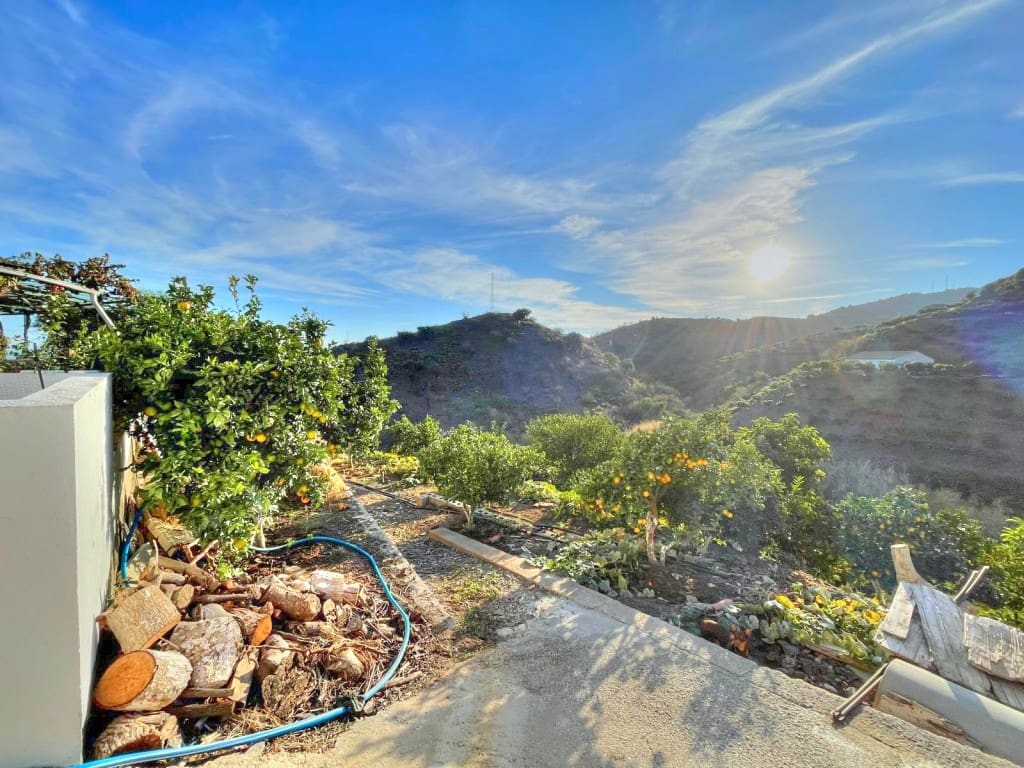 3 soveværelse Finca/Landehus til salg i Benajarafe med garage - € 365.000 (Ref: 4419057)