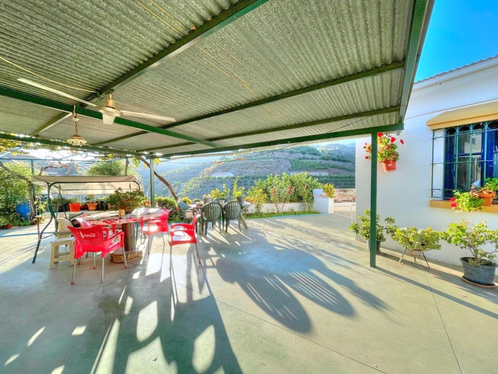 3 soveværelse Finca/Landehus til salg i Benajarafe med garage - € 365.000 (Ref: 4419057)