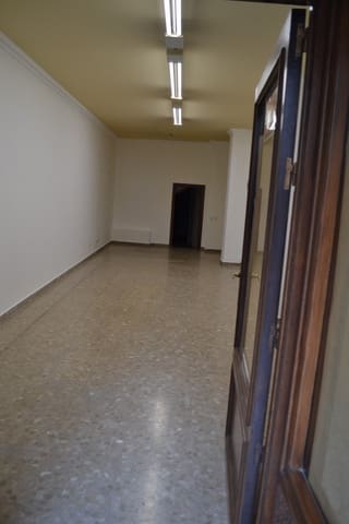 Virksomhed til leje i Antequera - € 700 (Ref: 4438415)