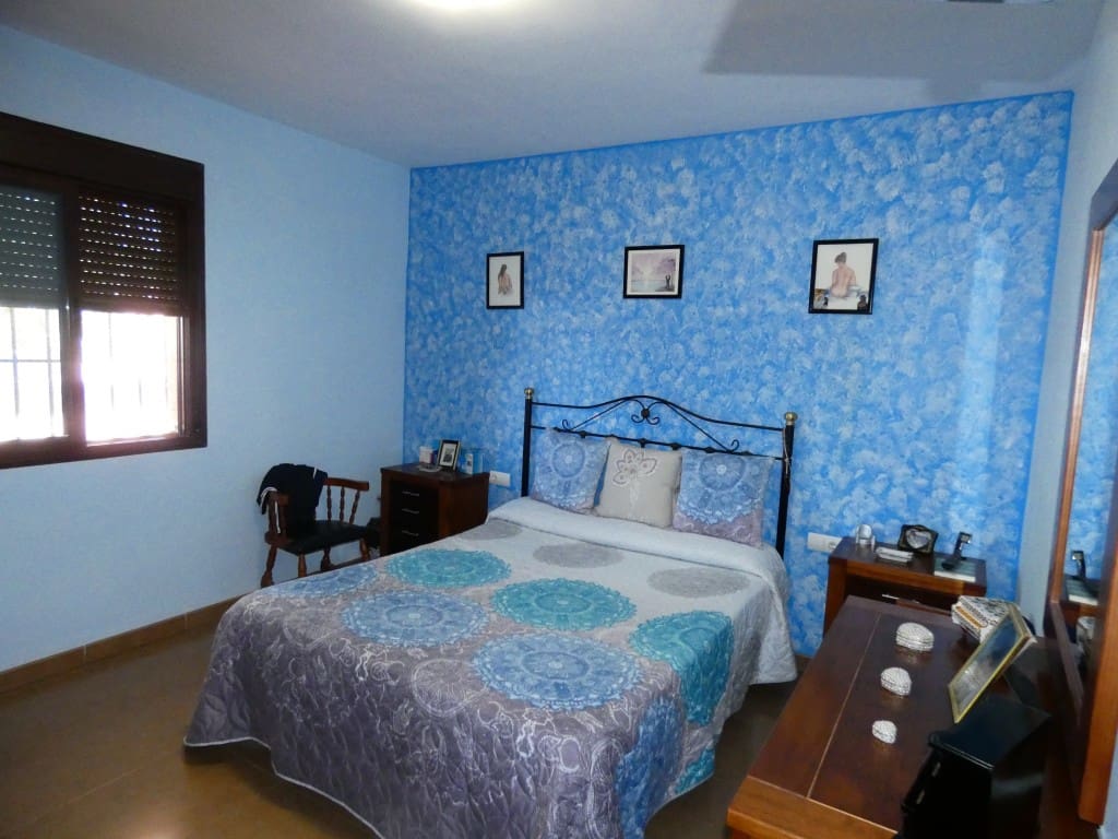 4 bedroom Finca/Country House for sale in Casabermeja - € 400,000 (Ref: 4654767)