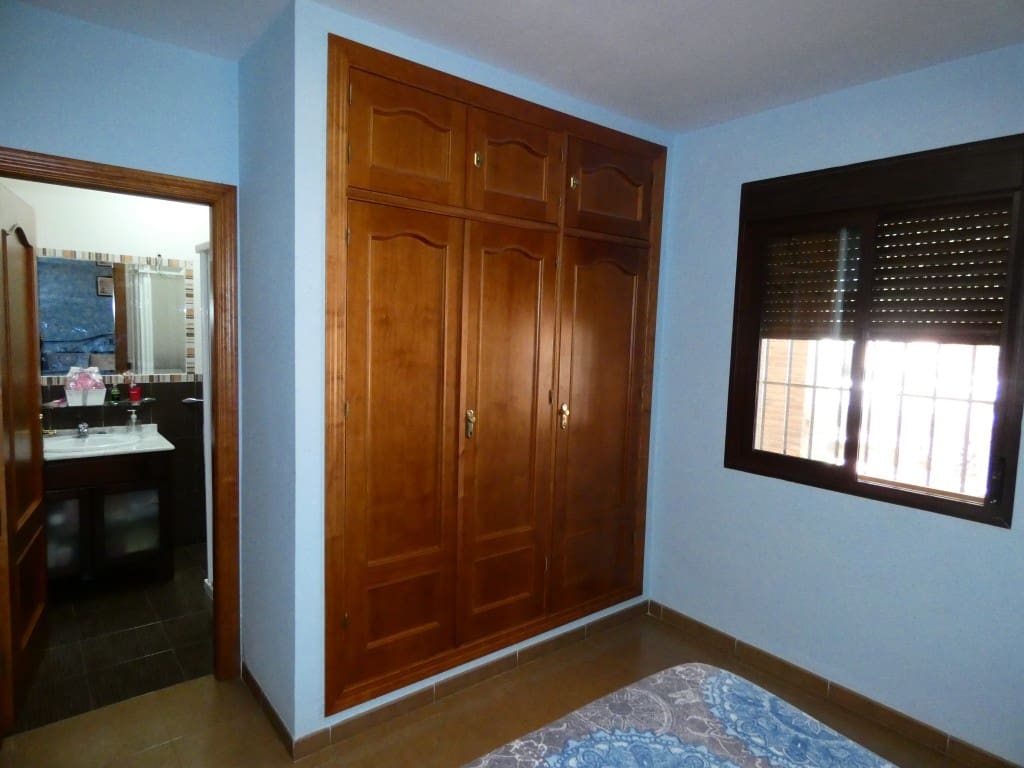 4 bedroom Finca/Country House for sale in Casabermeja - € 400,000 (Ref: 4654767)