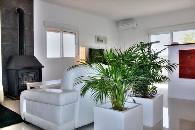 6 sovrum Finca/Hus på landet till salu i Comares med pool - 540 000 € (Ref: 4700259)