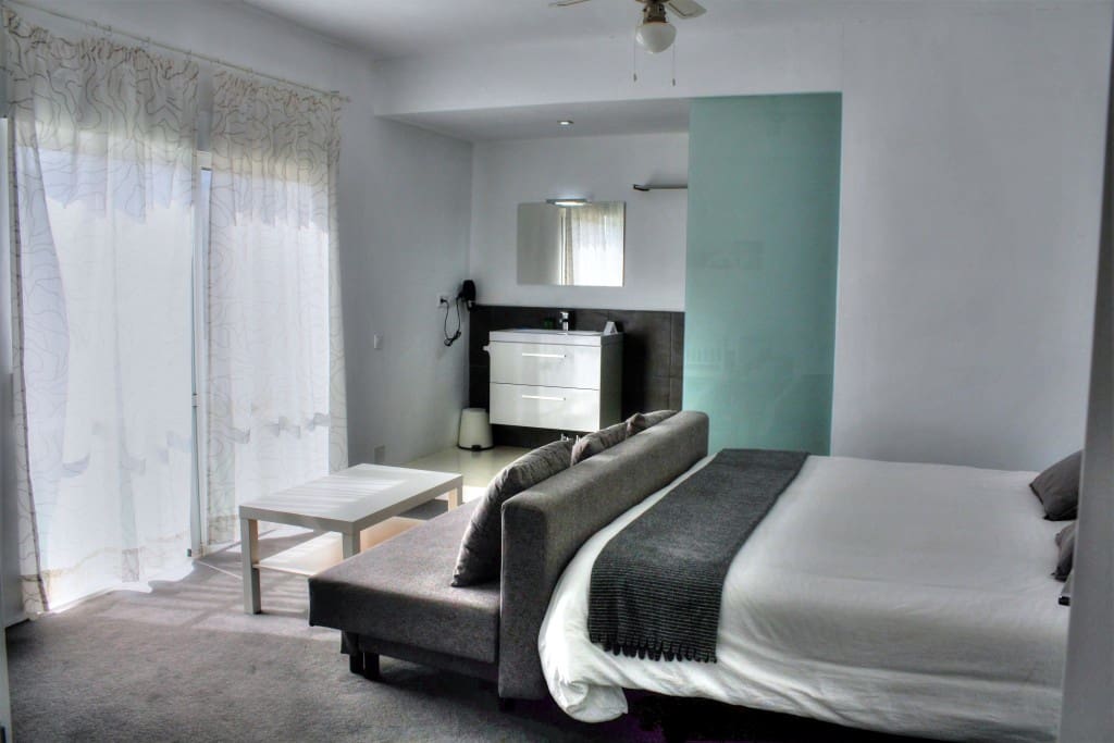 6 soveværelse Finca/Landehus til salg i Comares med swimmingpool - € 540.000 (Ref: 4700259)