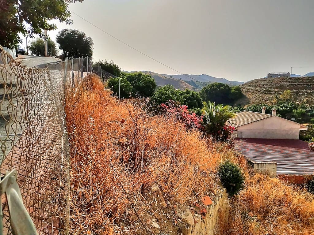 Tontti myytävänä paikassa Vinuela - 36 000 € (Ref: 4722796)