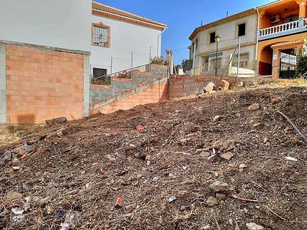 Tontti myytävänä paikassa Vinuela - 36 000 € (Ref: 4722796)