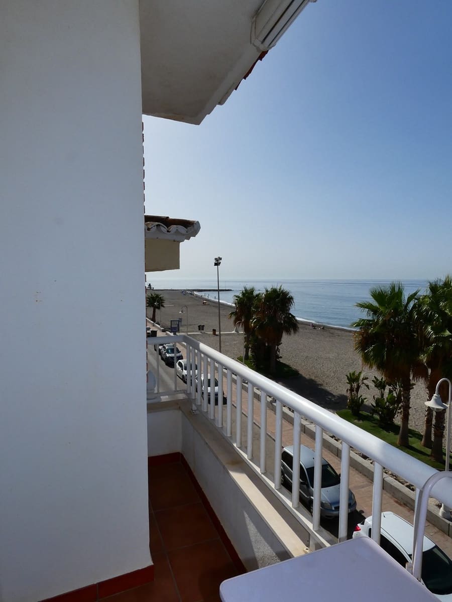 2 soveværelse Penthouse til salg i Algarrobo Costa med garage - € 389.000 (Ref: 4728679)