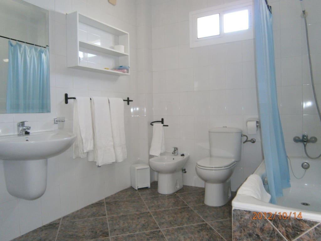 7 soveværelse Hotel til salg i Macharaviaya med swimmingpool garage - € 995.000 (Ref: 4911969)