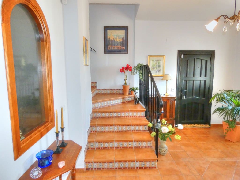 3 sypialnia Willa na sprzedaż w Riogordo z basenem garażem - 575 000 € (Ref: 5119511)